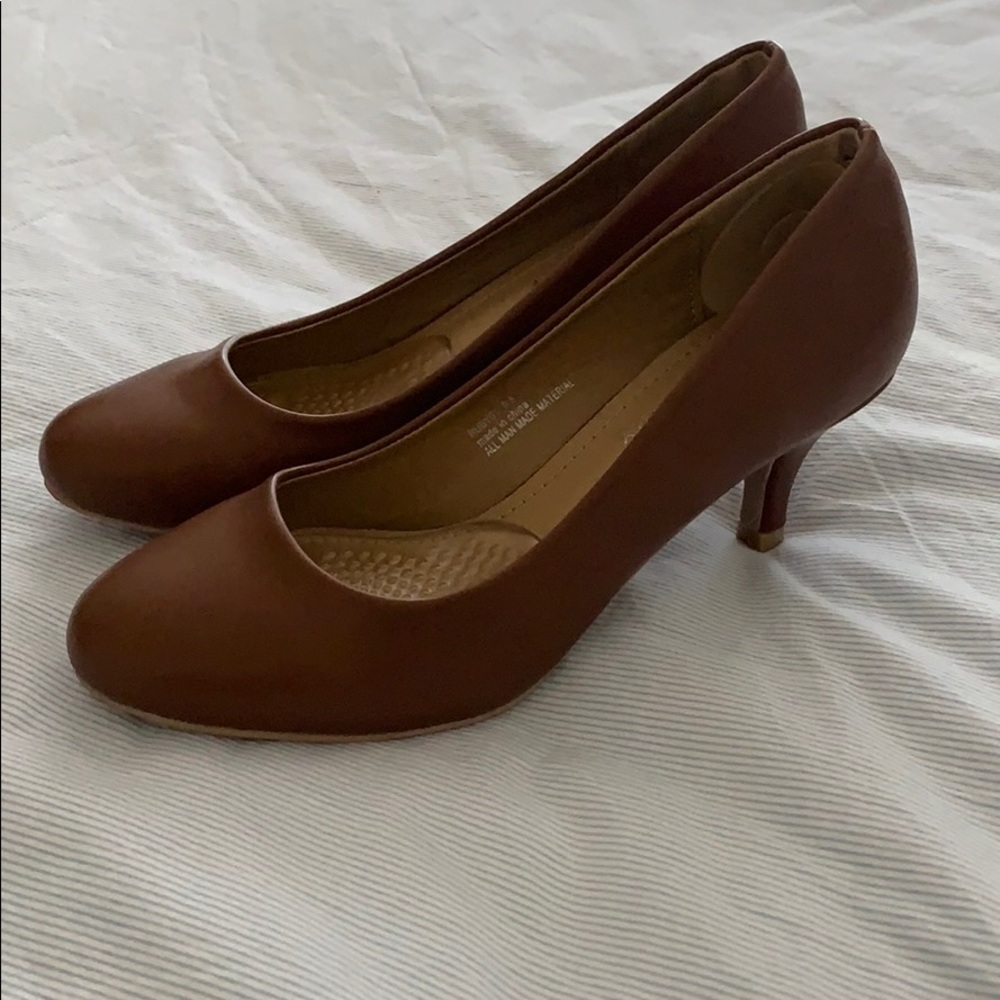 Brown pumps